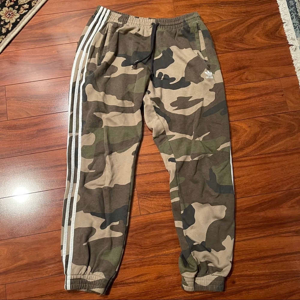 Adidas sweats
